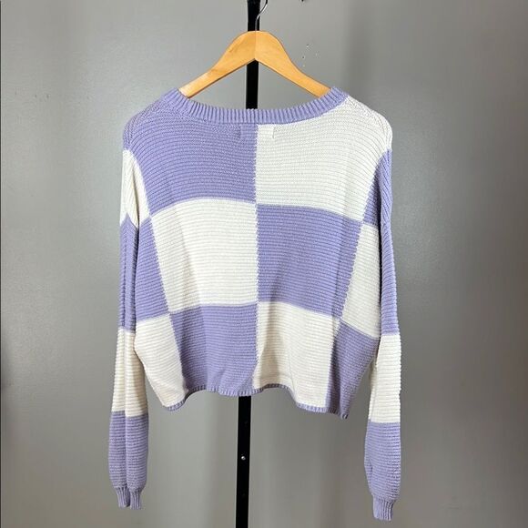 Jessica Simpson Colorblock Sweater in Lavender and White - Picture 3 of 4